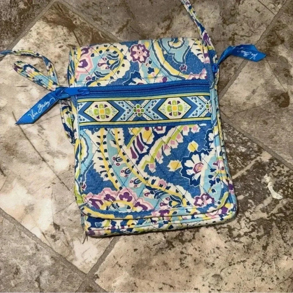 Women’s Vera Bradley Mini Hipster Capri Blue Retired Crossbody Wallet Mini Purse - Picture 3 of 13